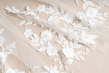 Load image into Gallery viewer, Lavendar Veil