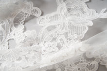 Load image into Gallery viewer, Aspen Veil