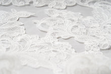 Load image into Gallery viewer, Aspen Veil