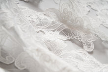 Load image into Gallery viewer, Aspen Veil