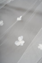 Load image into Gallery viewer, Bella Veil