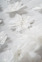 Load image into Gallery viewer, Bella Veil