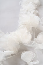 Load image into Gallery viewer, Bowie Veil