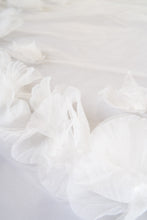 Load image into Gallery viewer, Bowie Veil