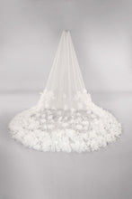 Load image into Gallery viewer, Emery Veil