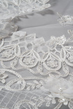 Load image into Gallery viewer, Emmy Veil