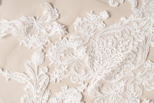 Load image into Gallery viewer, Jenna Veil