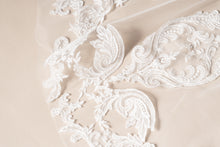 Load image into Gallery viewer, Jenna Veil