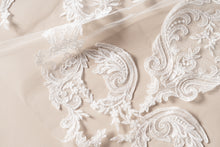 Load image into Gallery viewer, Jenna Veil