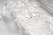 Load image into Gallery viewer, Juniper Veil