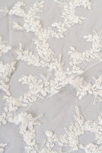 Load image into Gallery viewer, Lilac Veil