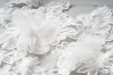 Load image into Gallery viewer, Lottie Veil