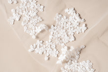 Load image into Gallery viewer, Mabel Veil