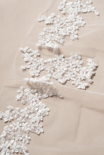 Load image into Gallery viewer, Mabel Veil