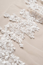 Load image into Gallery viewer, Mabel Veil