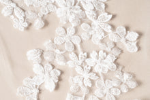 Load image into Gallery viewer, Mabel Veil