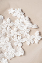 Load image into Gallery viewer, Mabel Veil