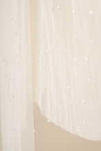 Load image into Gallery viewer, Pearl Veil