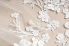 Load image into Gallery viewer, Senna Veil