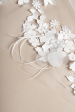 Load image into Gallery viewer, Leilani Veil