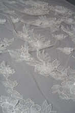 Load image into Gallery viewer, Serena Veil