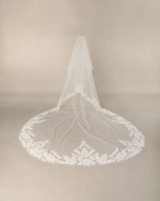 Load image into Gallery viewer, Serenade Veil