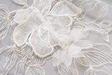 Load image into Gallery viewer, Billie Veil