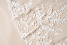 Load image into Gallery viewer, Yates Veil