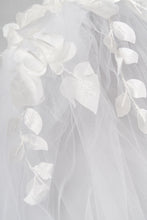 Load image into Gallery viewer, Alice Veil