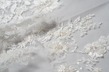 Load image into Gallery viewer, Charli Veil