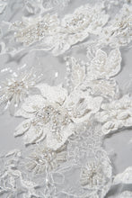 Load image into Gallery viewer, Charli Veil