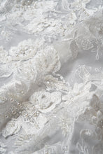 Load image into Gallery viewer, Charli Veil