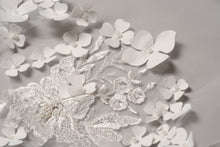 Load image into Gallery viewer, Delanie Veil