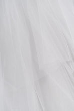 Load image into Gallery viewer, Diana Veil