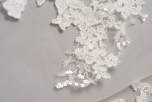 Load image into Gallery viewer, Ellie Veil