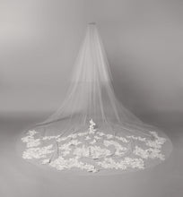 Load image into Gallery viewer, Ellie Veil