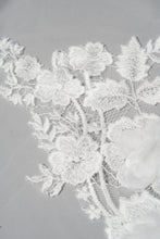 Load image into Gallery viewer, Emberly Veil