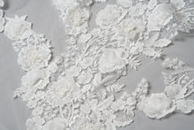 Load image into Gallery viewer, Emberly Veil