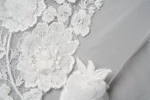 Load image into Gallery viewer, Emberly Veil