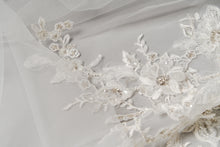 Load image into Gallery viewer, Fiona Veil