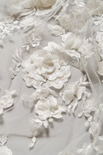 Load image into Gallery viewer, Gabriella Veil