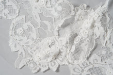 Load image into Gallery viewer, Heidi Veil