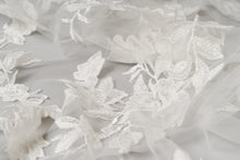 Load image into Gallery viewer, Rani Veil