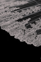 Load image into Gallery viewer, Vibrant Veil