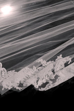 Load image into Gallery viewer, Zadye Veil - Border Only