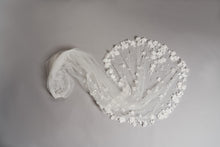 Load image into Gallery viewer, Sophia Veil