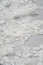 Load image into Gallery viewer, Vivian Veil