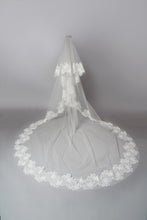 Load image into Gallery viewer, Heidi Veil