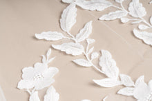 Load image into Gallery viewer, Lavendar Veil
