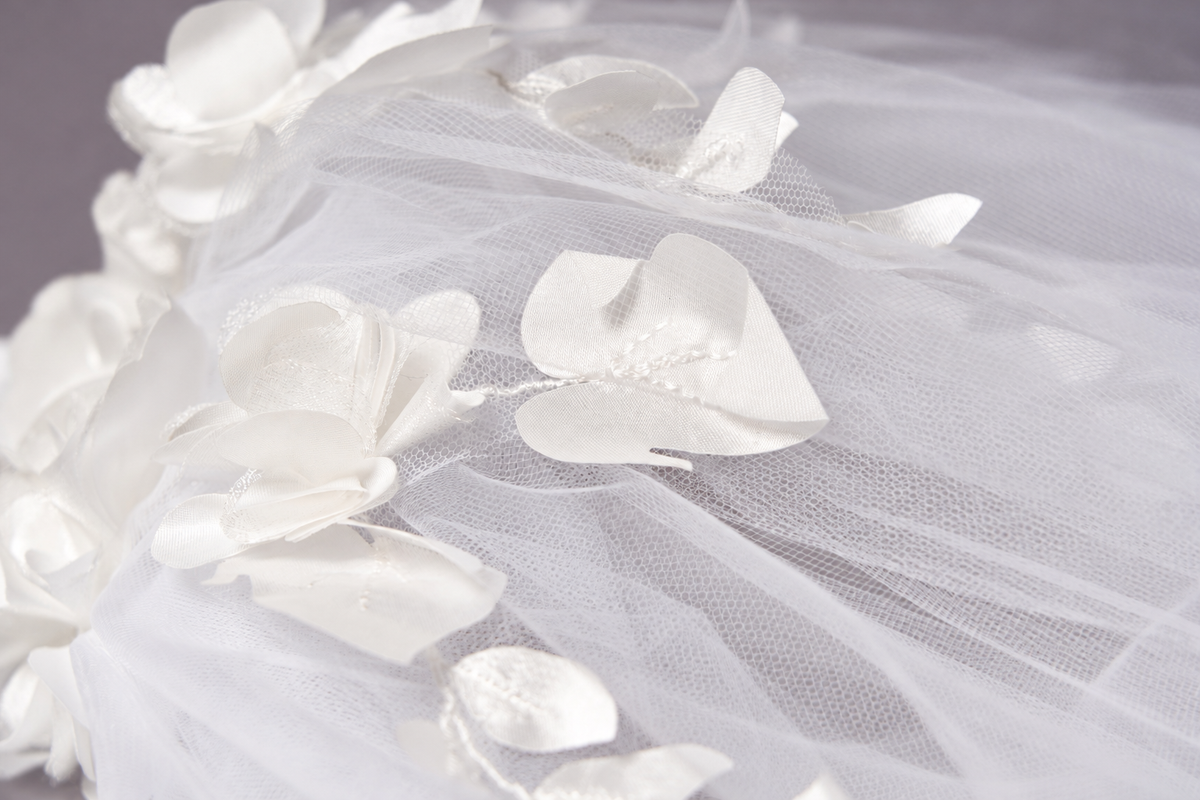 Alice Veil, detail 3